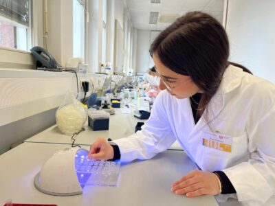 UV Lampe im Labor